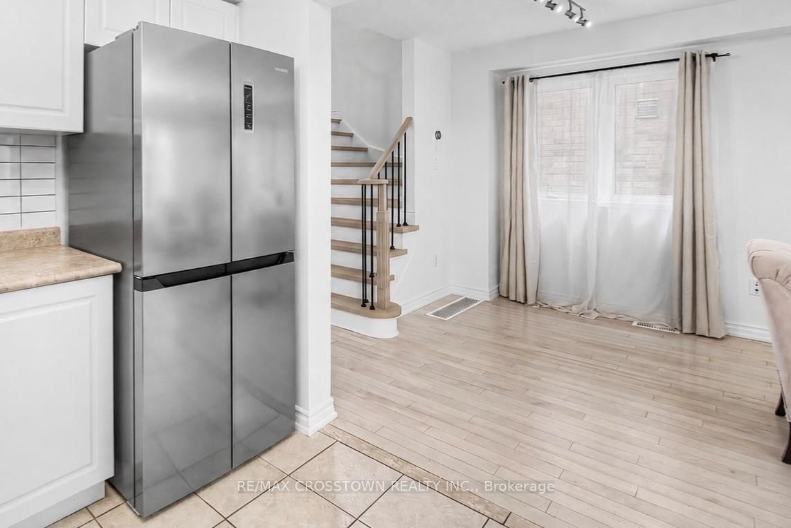 460 Reeves Way Boulevard • Whitchurch-Stouffville, ON photo 10