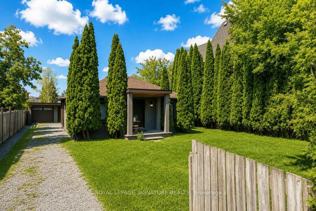 606 Lake Drive S • Georgina, ON photo 2
