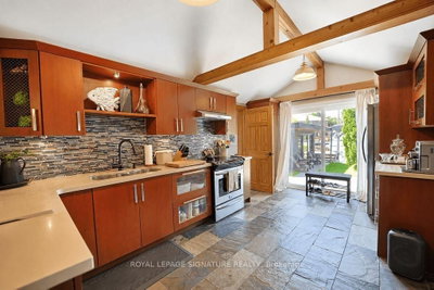 606 Lake Drive S • Georgina, ON photo 9