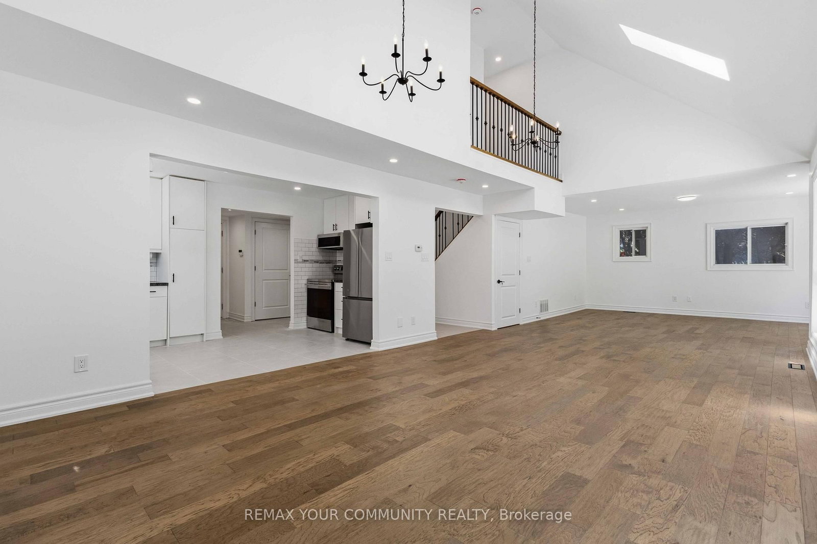924 Helen Street • Innisfil, ON photo 11