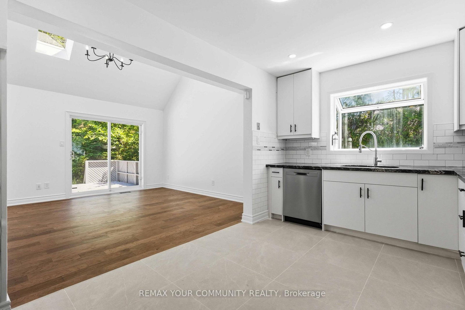 924 Helen Street • Innisfil, ON photo 15