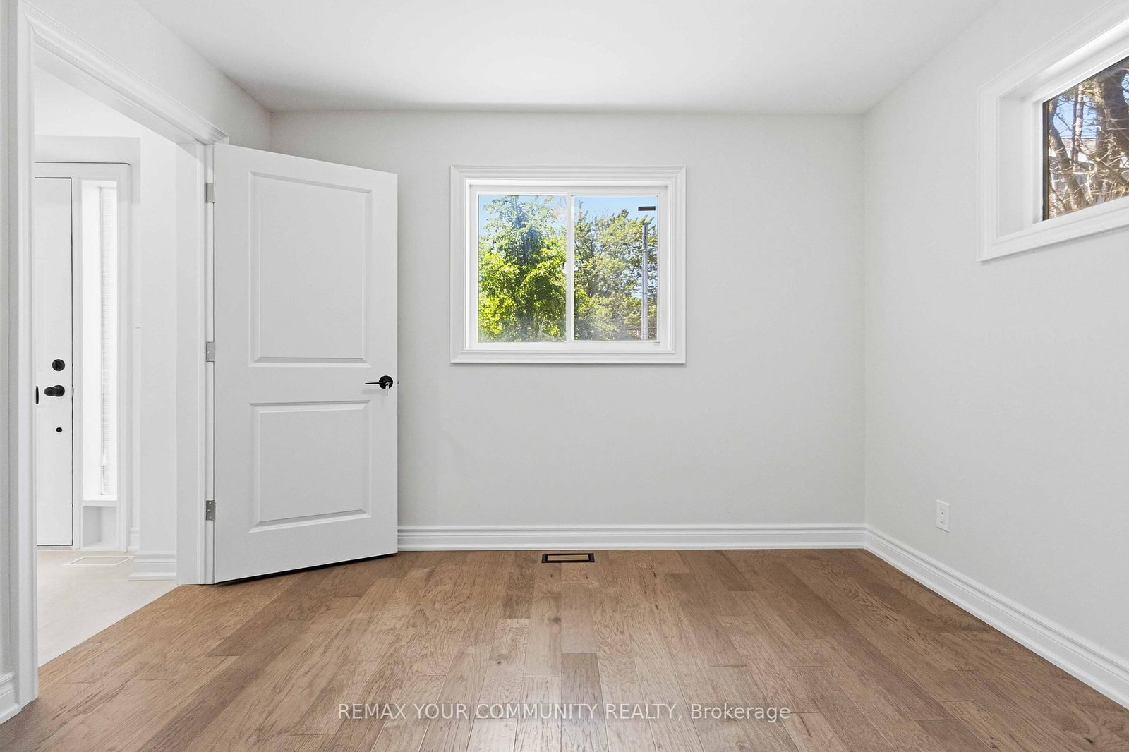 924 Helen Street • Innisfil, ON photo 20