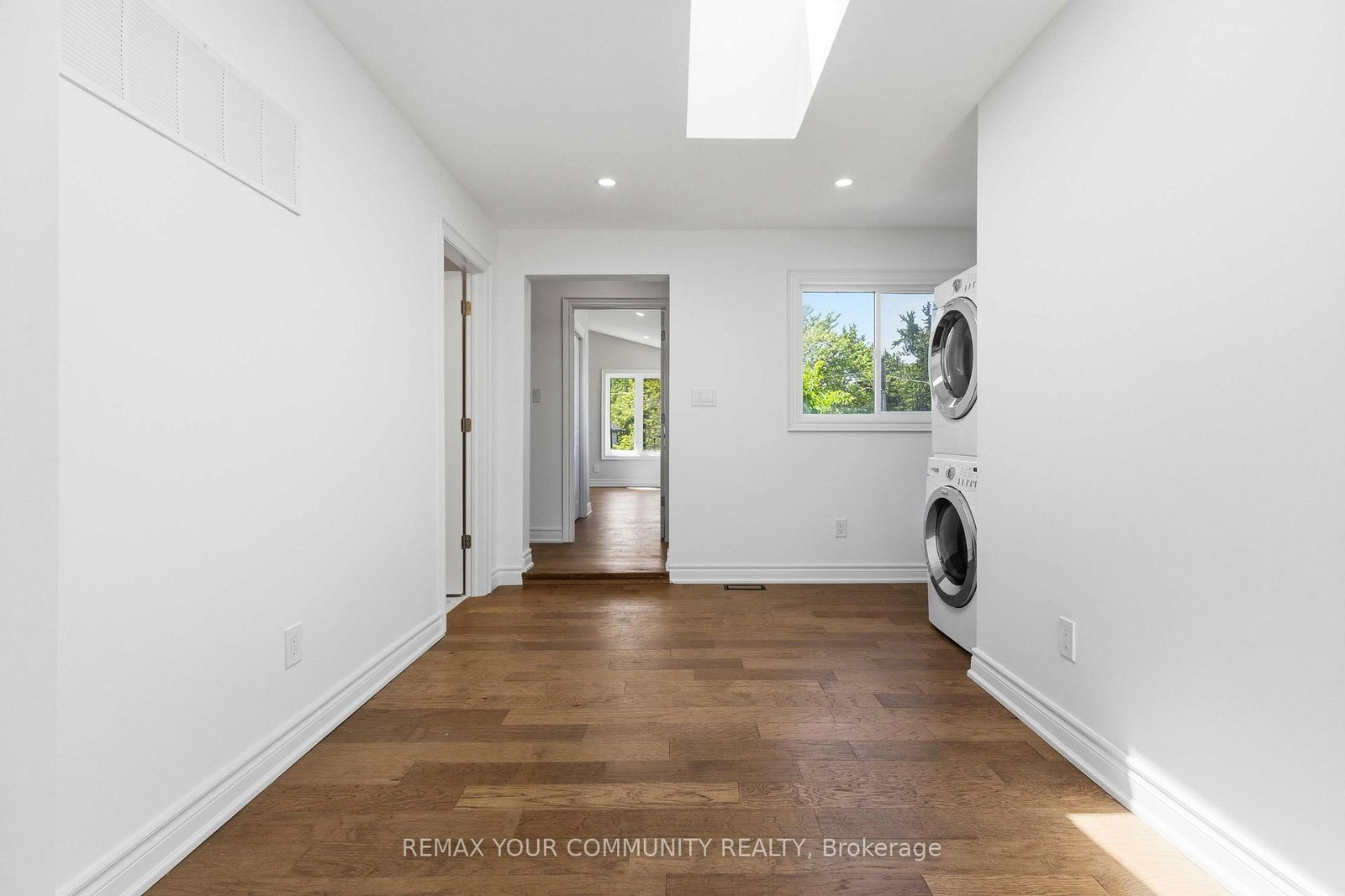 924 Helen Street • Innisfil, ON photo 25