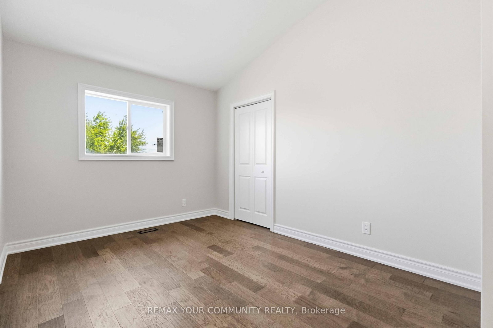 924 Helen Street • Innisfil, ON photo 29