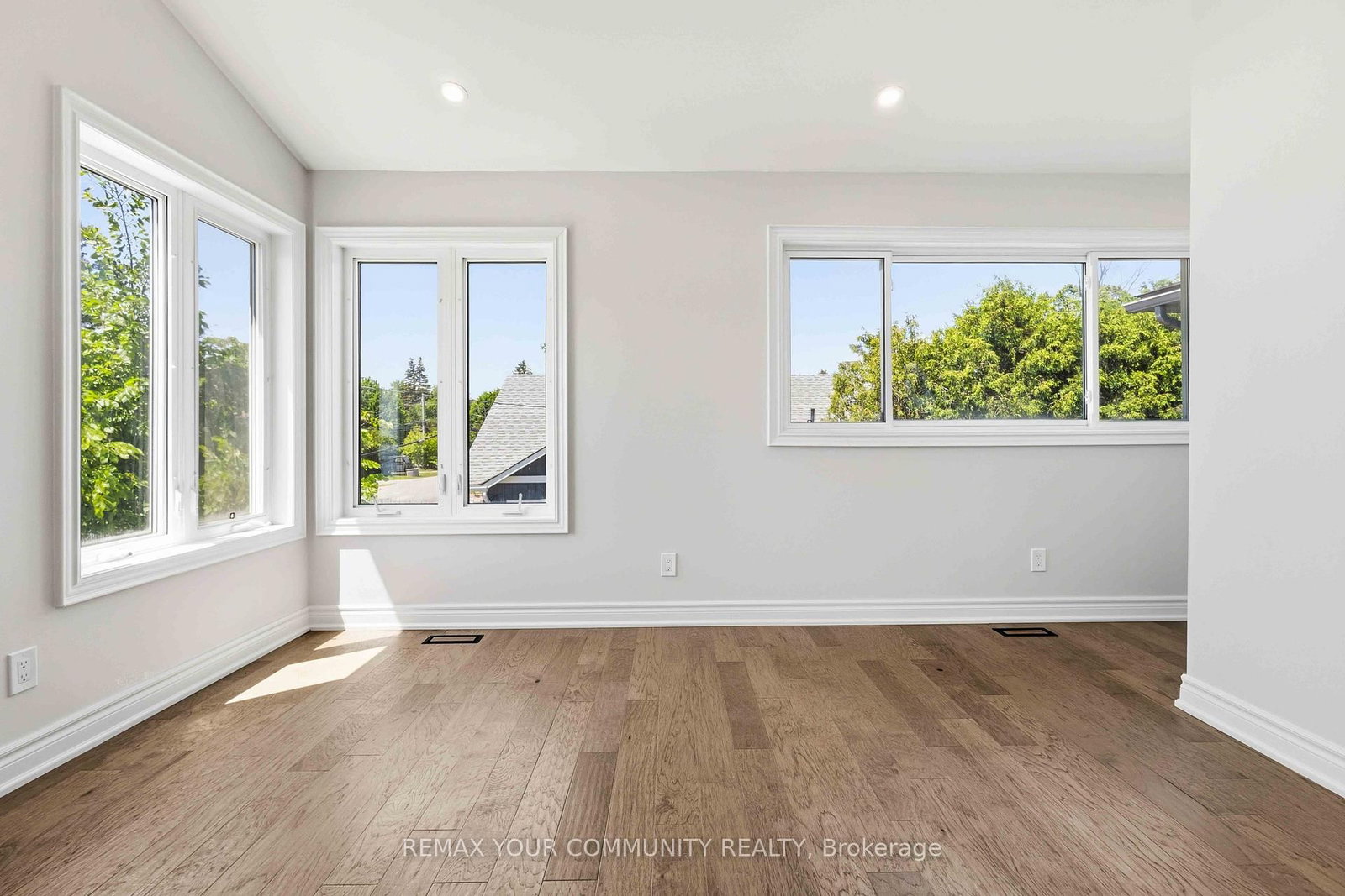924 Helen Street • Innisfil, ON photo 32