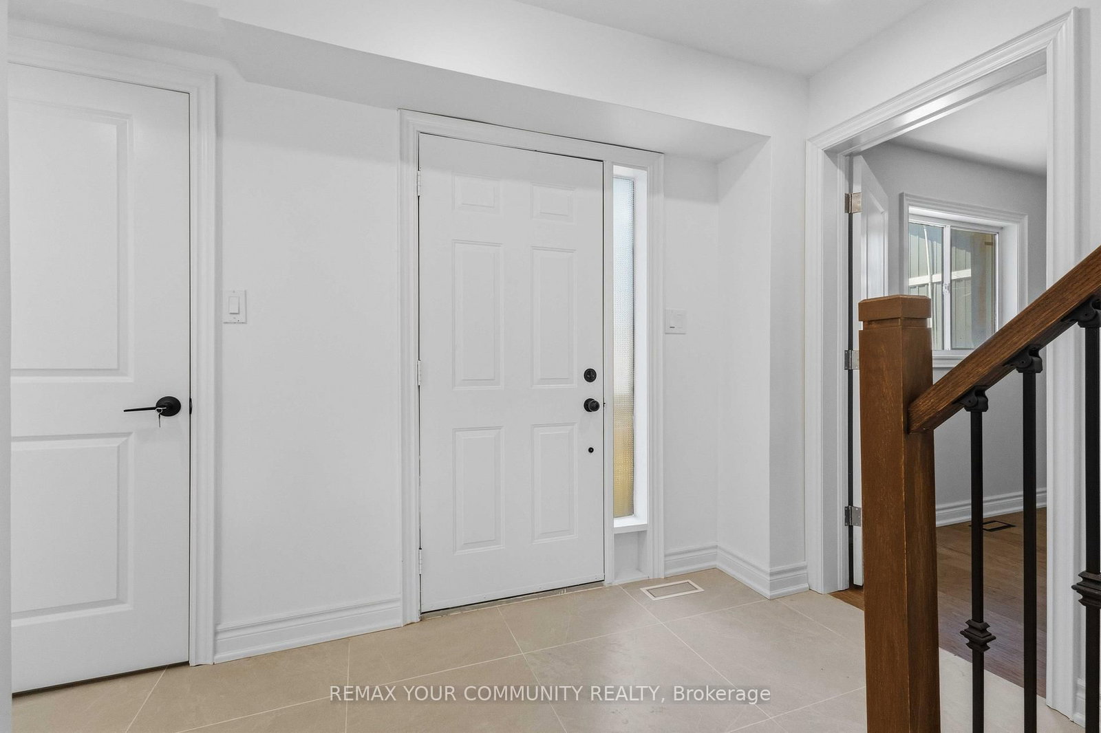 924 Helen Street • Innisfil, ON photo 5