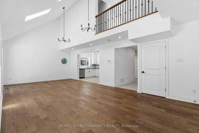 924 Helen Street • Innisfil, ON photo 9