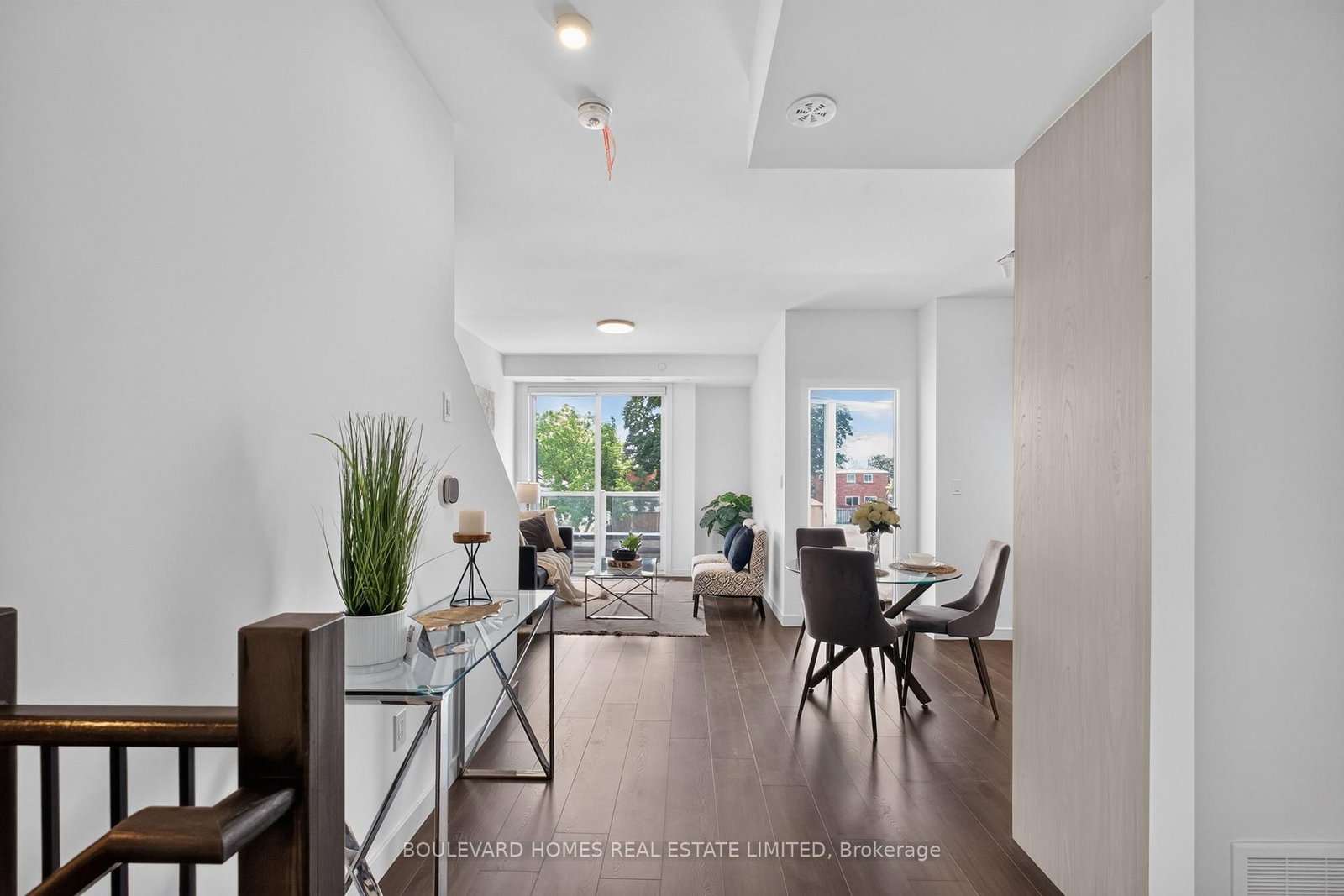 30 Markdale Lane • #13 • Markham, ON photo 6