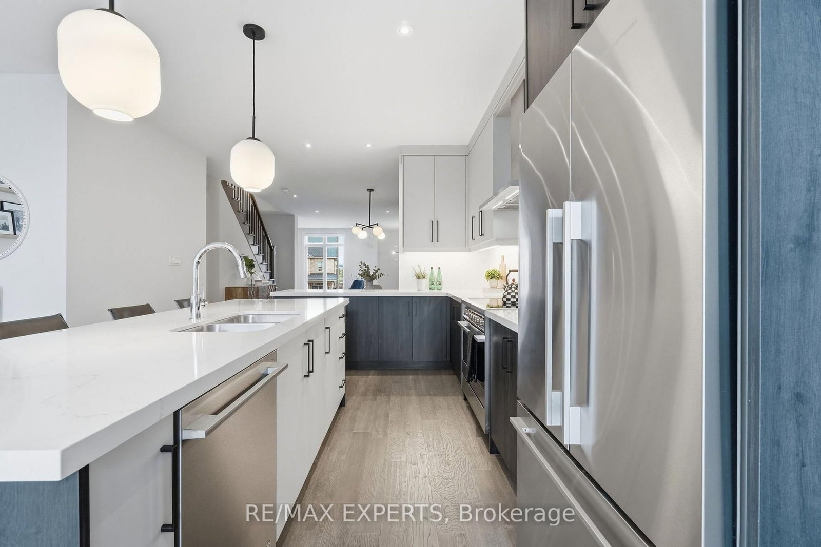 22 Velia Court • Vaughan, ON photo 10
