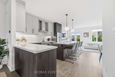 22 Velia Court • Vaughan, ON photo 8