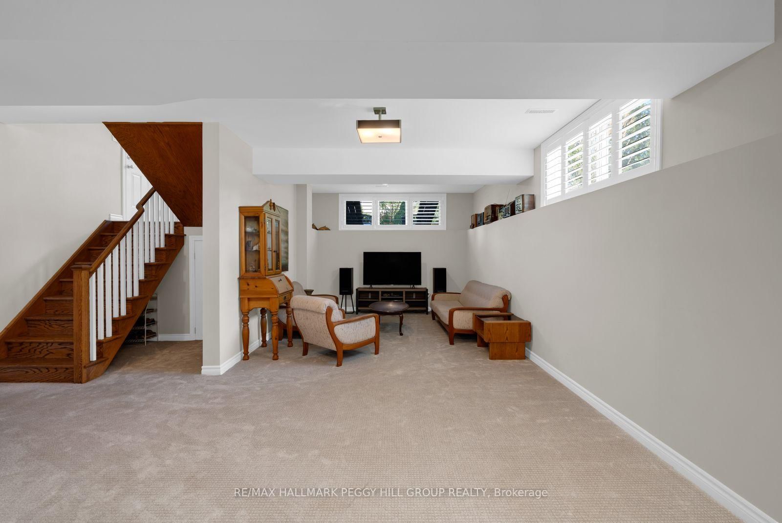 1680 Timmins Avenue • Innisfil, ON photo 11