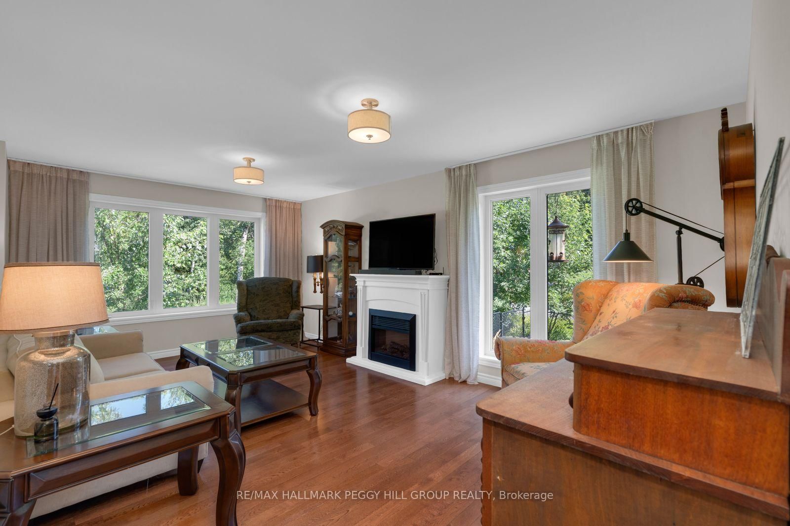 1680 Timmins Avenue • Innisfil, ON photo 4