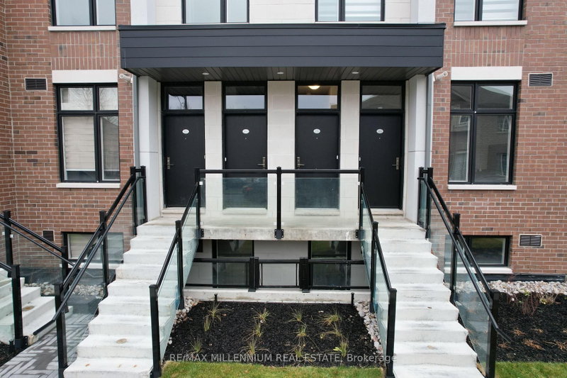 U221 - 9560 Islington Avenue