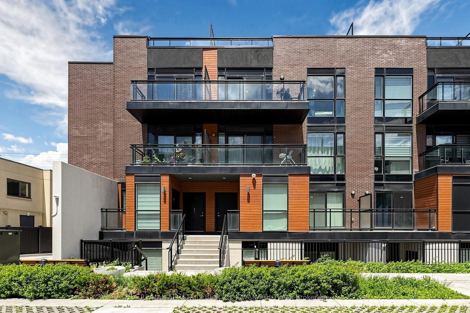 5309 Highway 7 • #1103 • Vaughan, ON photo 17