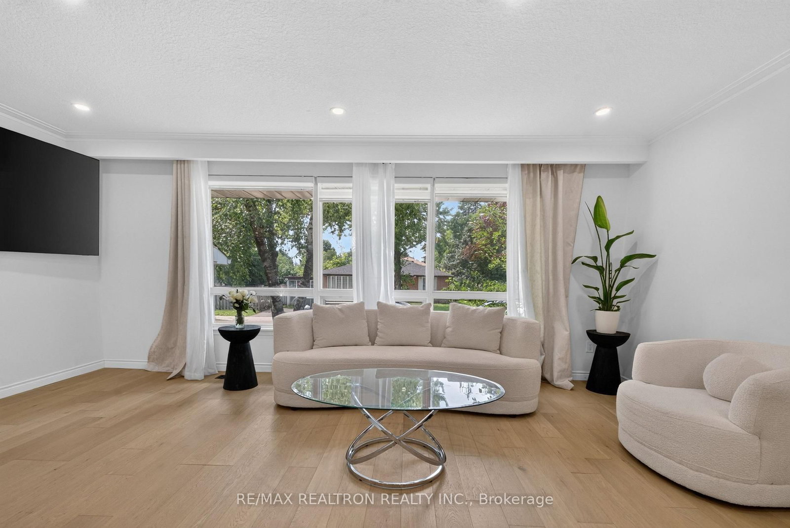 249 Tampico Road • Richmond Hill, ON photo 12