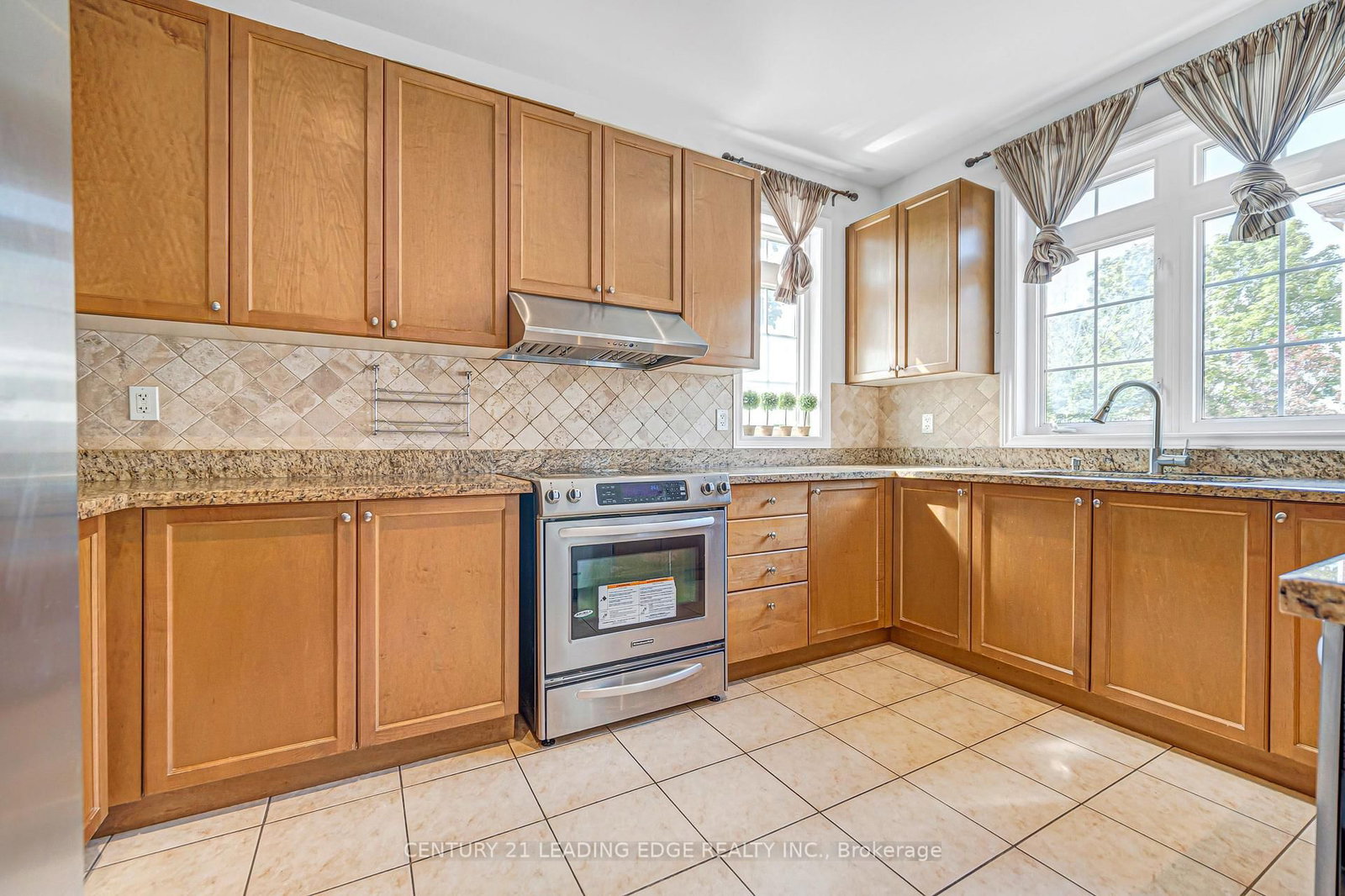 180 Coltrane Drive • Vaughan, ON photo 15