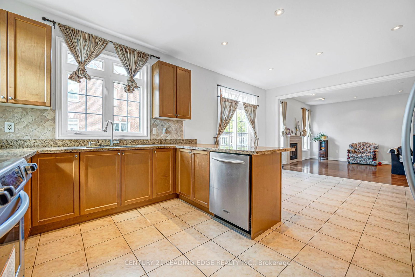 180 Coltrane Drive • Vaughan, ON photo 16
