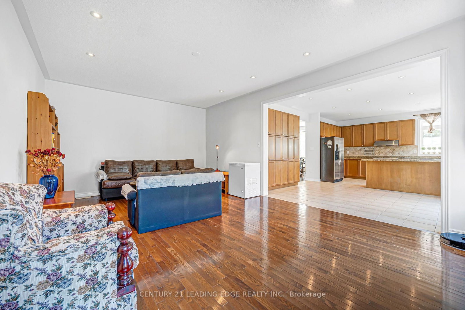 180 Coltrane Drive • Vaughan, ON photo 25