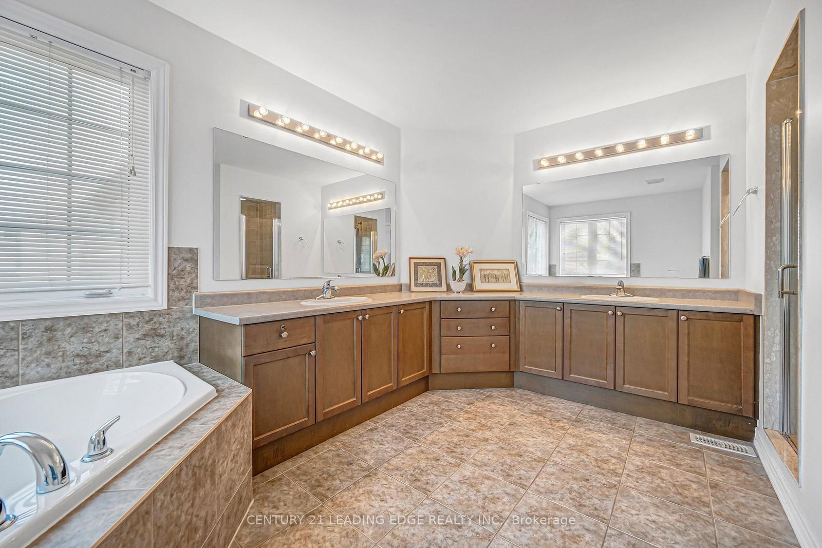 180 Coltrane Drive • Vaughan, ON photo 29