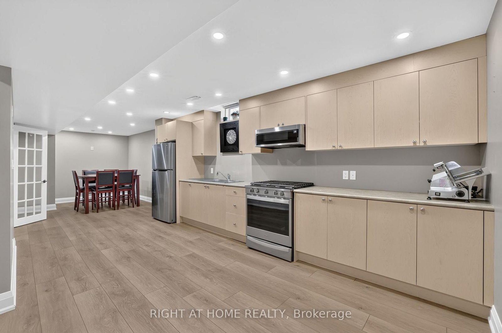 66 Sanremo Court • Vaughan, ON photo 22