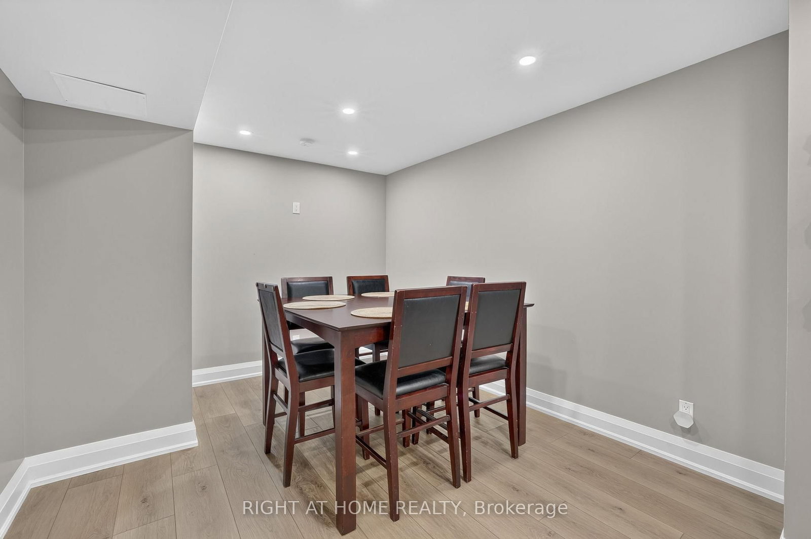 66 Sanremo Court • Vaughan, ON photo 24