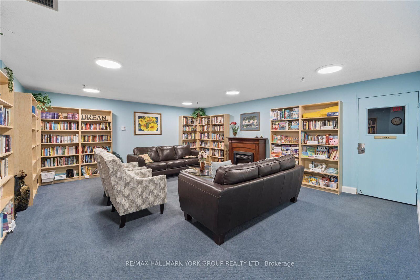 20 William Roe Boulevard • #405 • Newmarket, ON photo 40