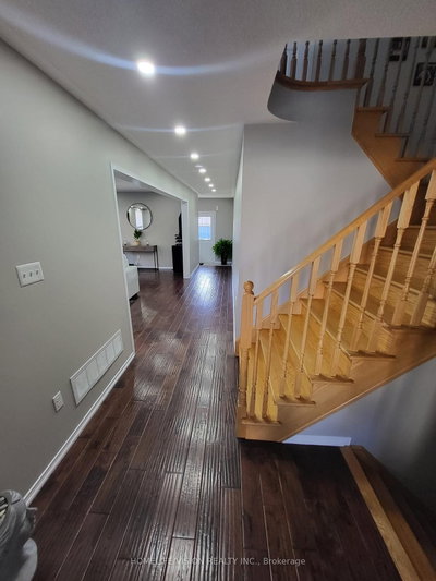 115 James McCullough Road • Whitchurch-Stouffville, ON photo 6