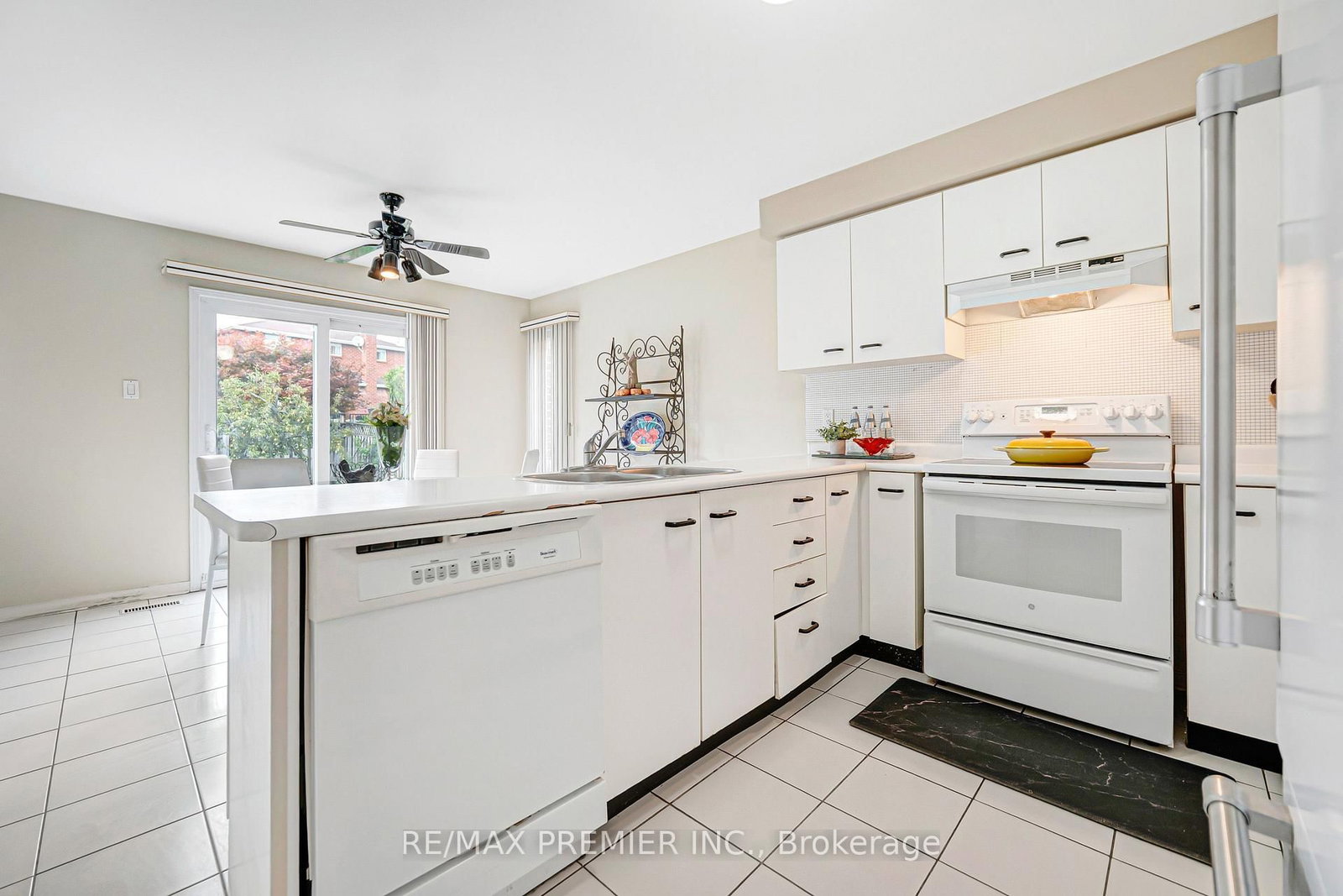 90 Pentland Crescent • Vaughan, ON photo 18