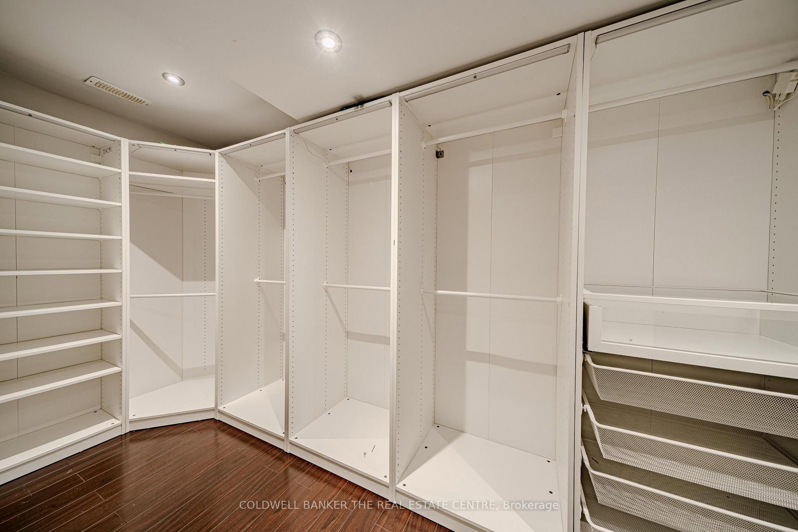15 Military Court • Richmond Hill, ON photo 24