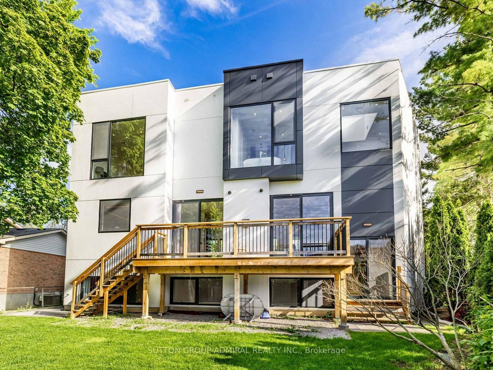 16 Sanderson Crescent • Richmond Hill, ON photo 37