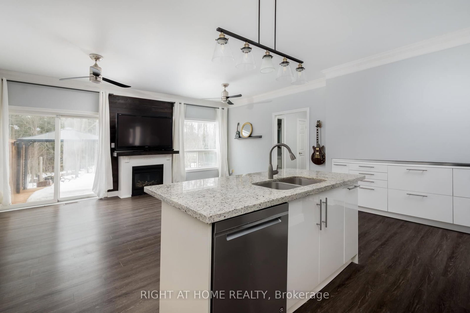 1171 Ewart Street • Innisfil, ON photo 13