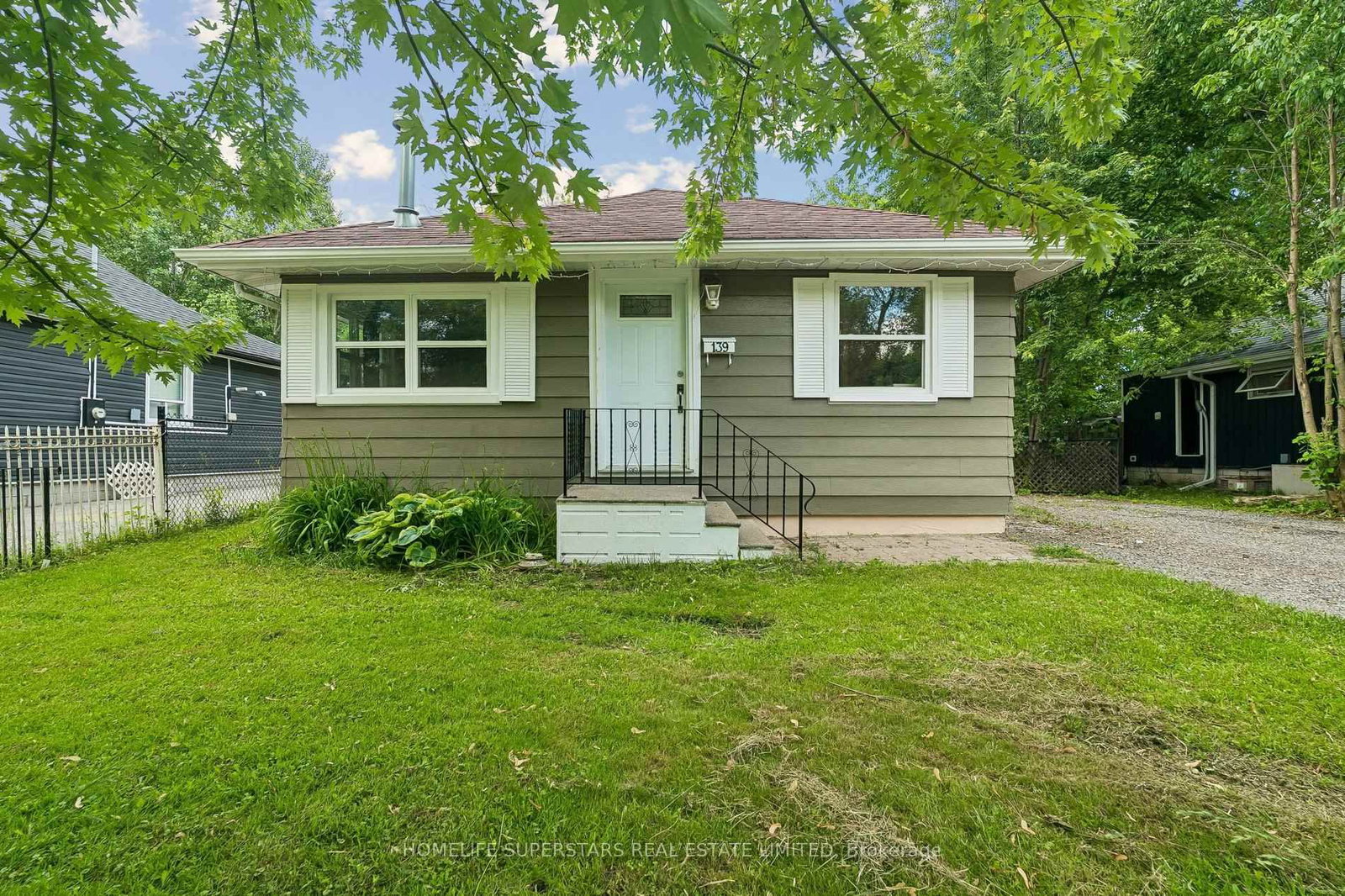 139 Cooks Bay Drive • Georgina, ON photo 1