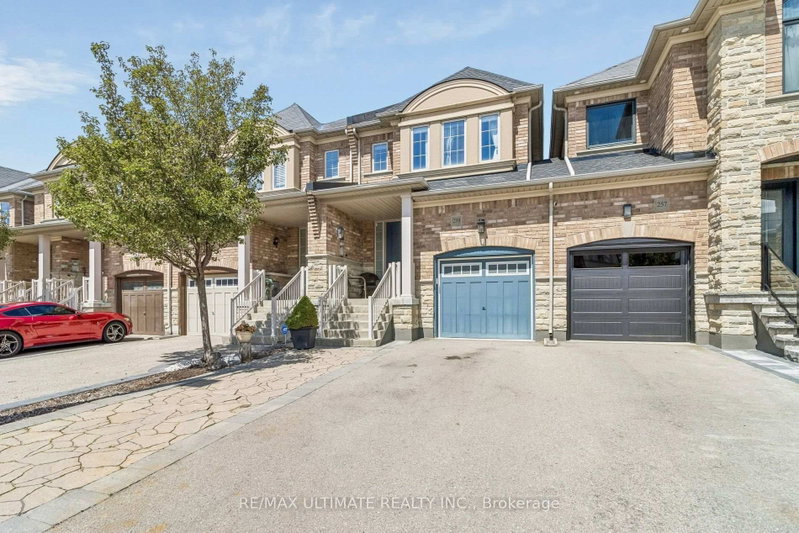 259 Wardlaw Place