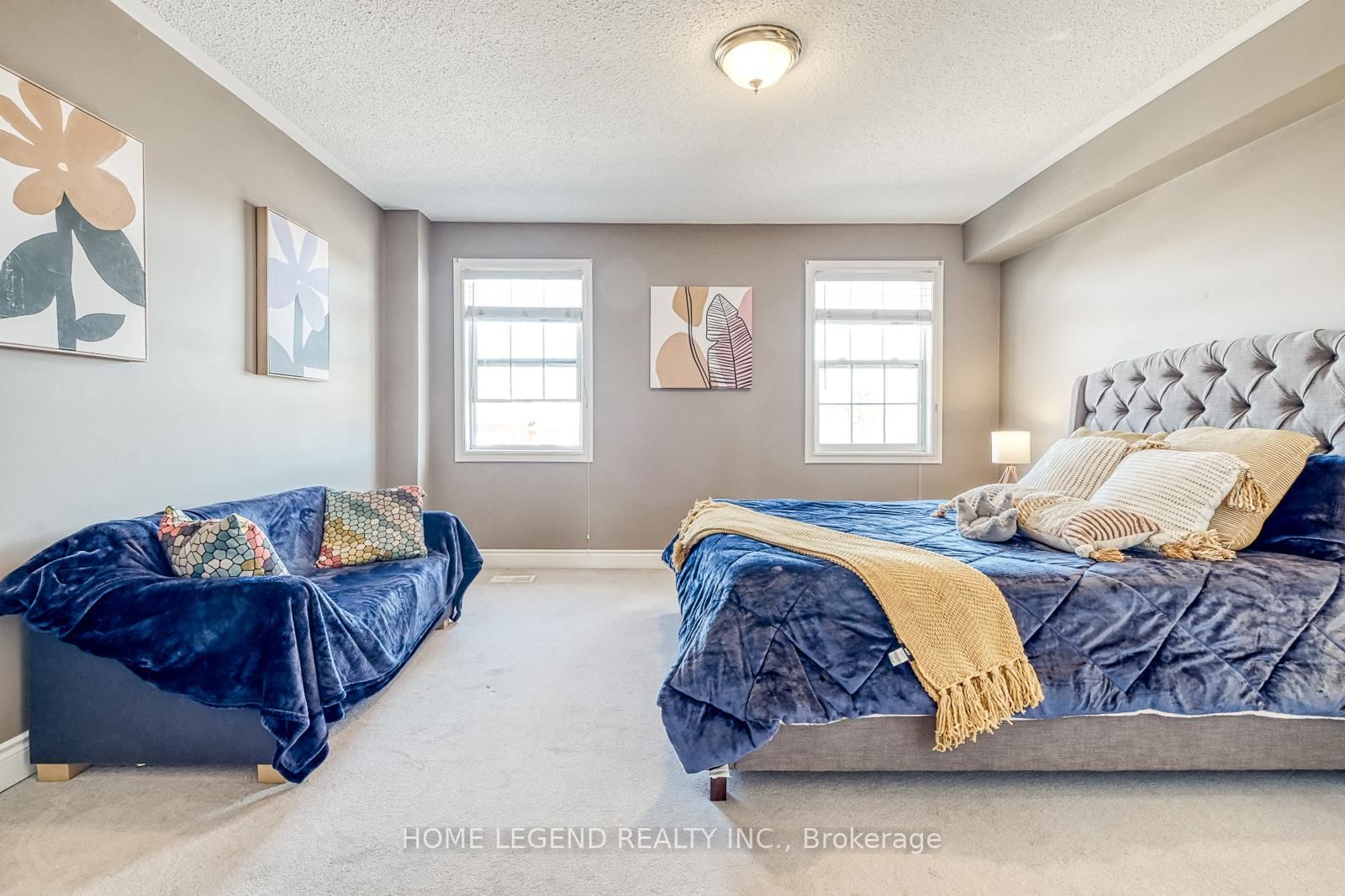 28 Loring Doolittle Court • Aurora, ON photo 16