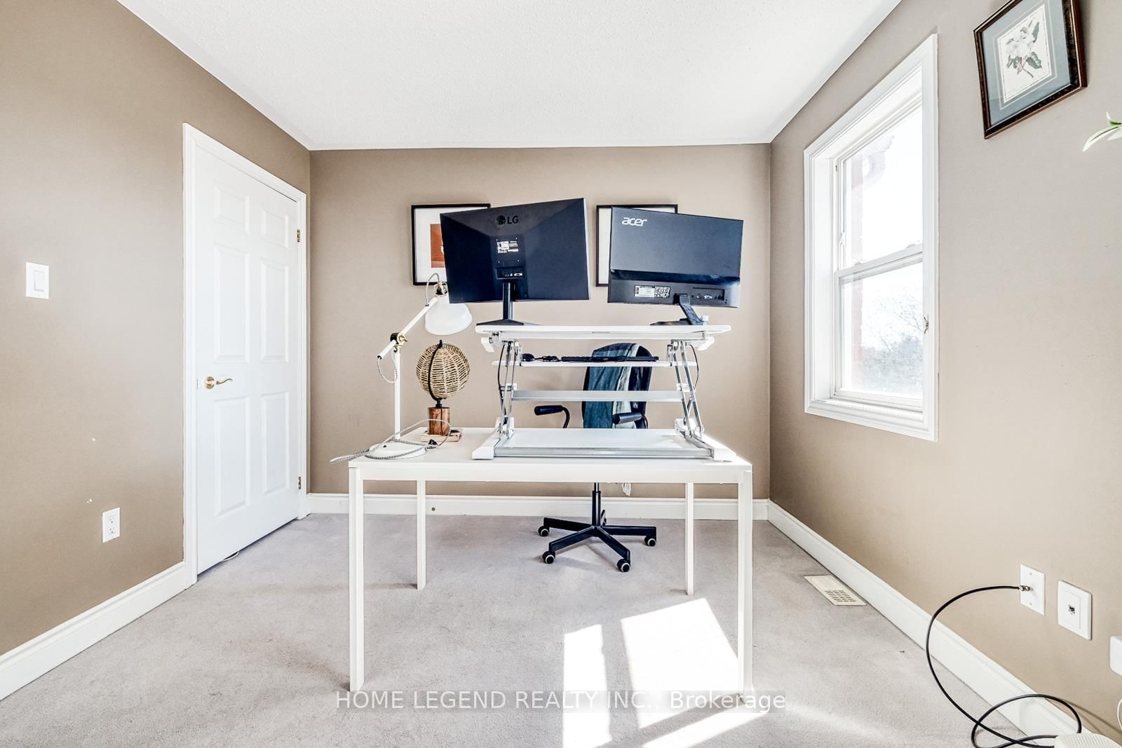 28 Loring Doolittle Court • Aurora, ON photo 21