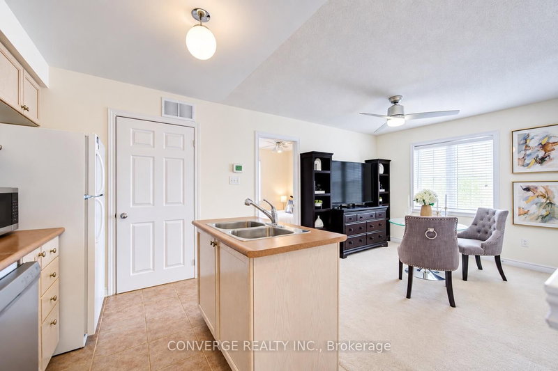 Coach House - 29 Cardrew Street