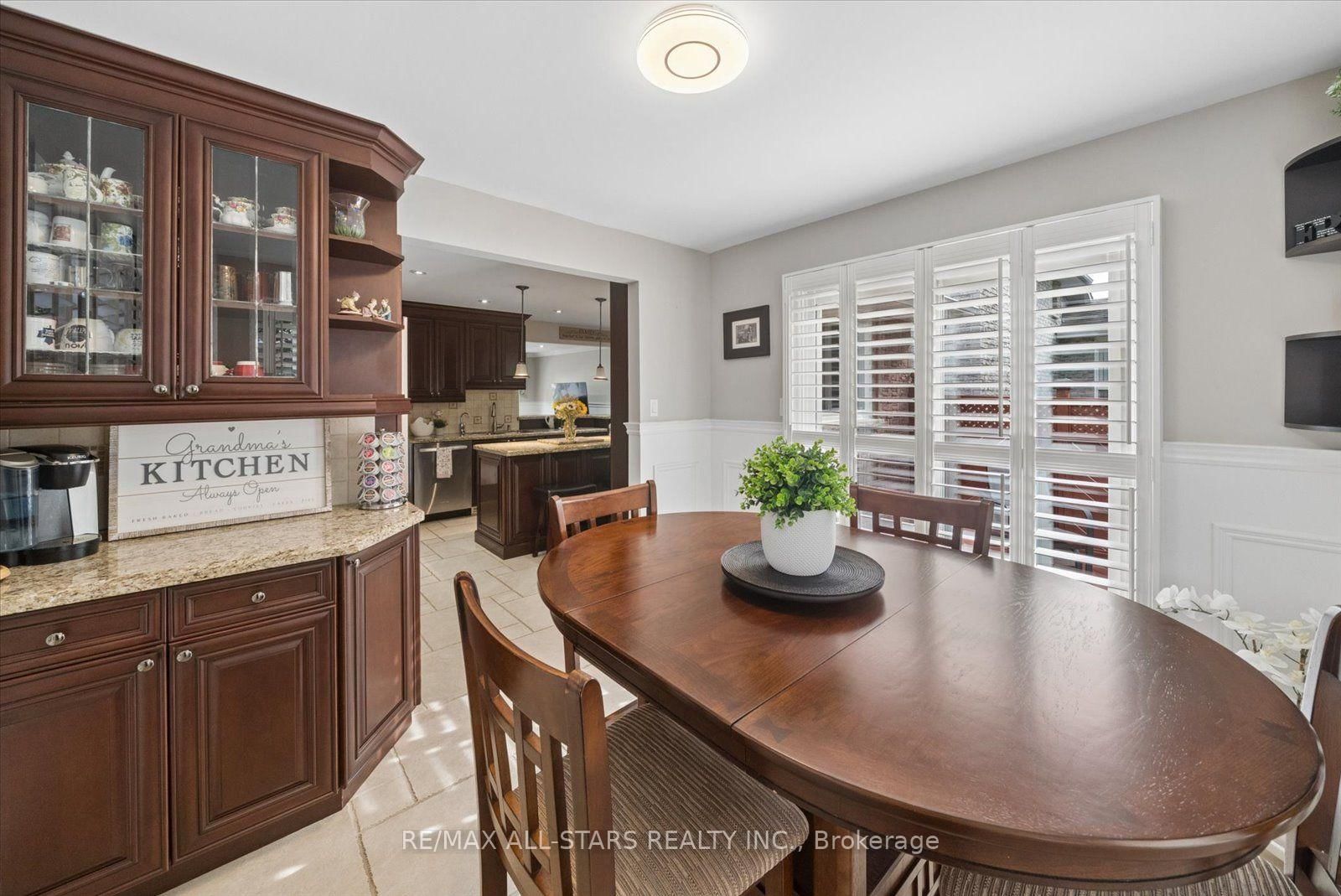 31 Crown Crescent • Bradford West Gwillimbury, ON photo 15