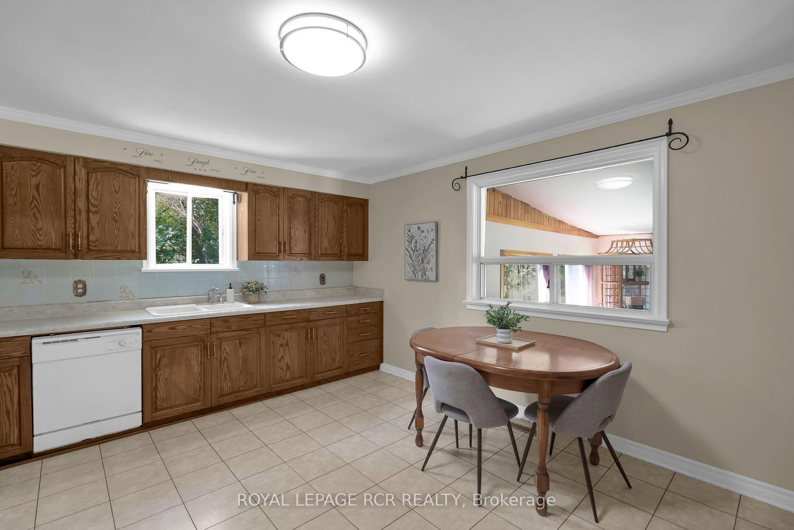 36 May Avenue • East Gwillimbury, ON photo 10