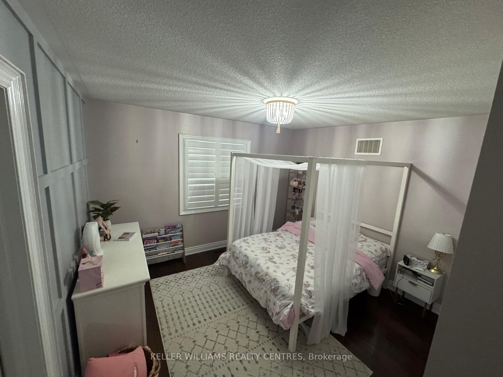 2 Creekland Ave, Whitchurch-Stouffville, view 24