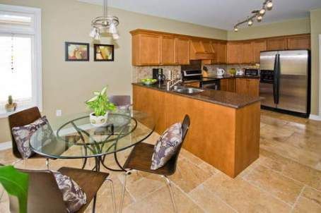 80 Gardiner Dr, Bradford West Gwillimbury, L3Z3E9 | Image 3