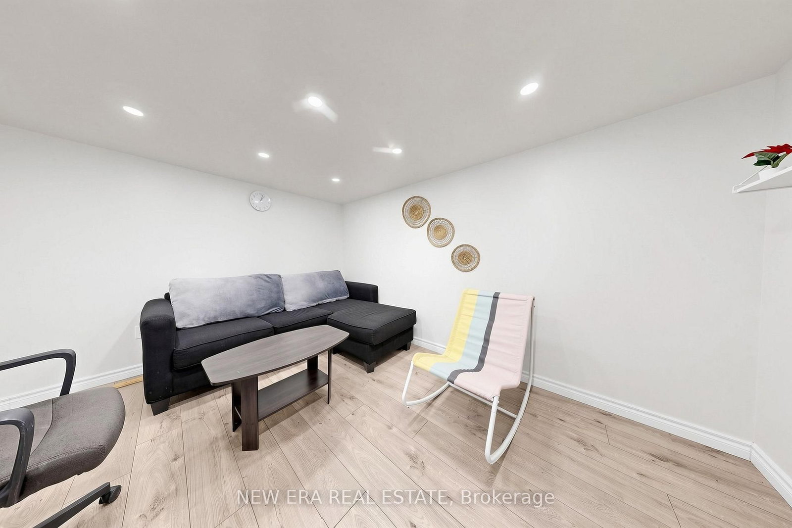 247 Muriel Street • Newmarket, ON photo 18