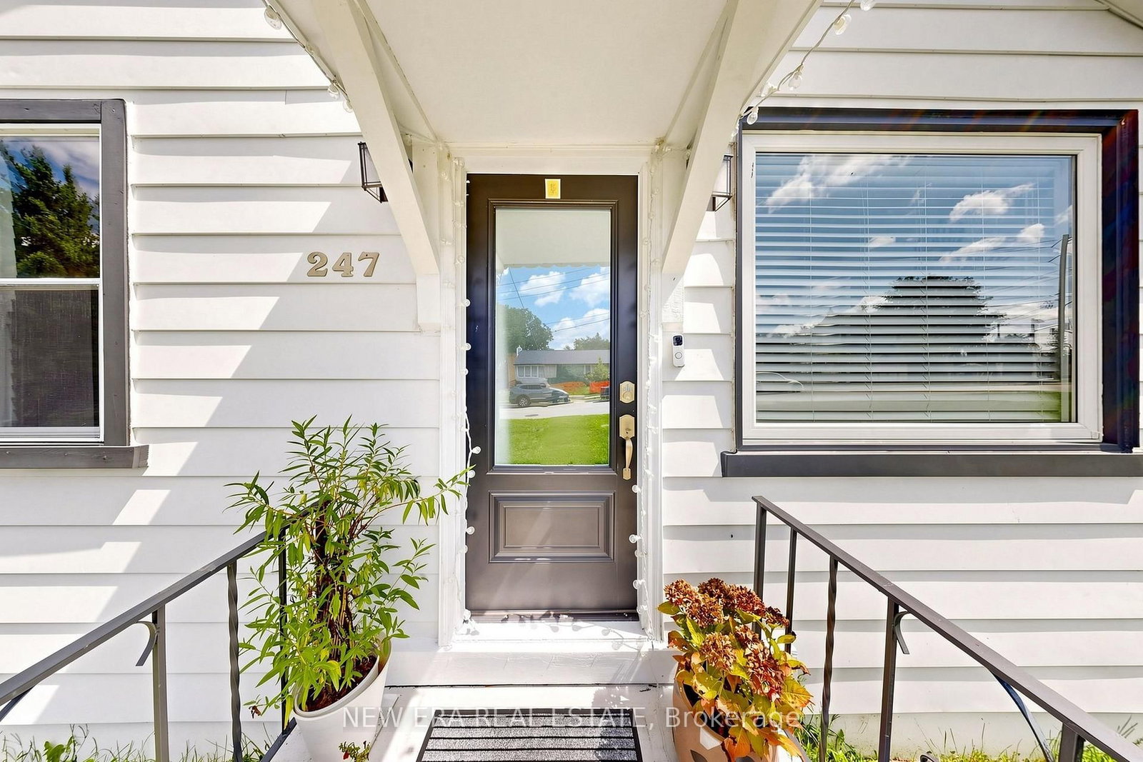 247 Muriel Street • Newmarket, ON photo 5