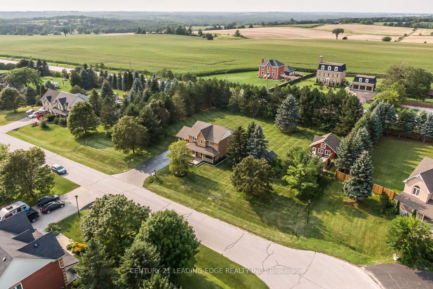 12 Taylor Drive • Uxbridge, ON photo 4