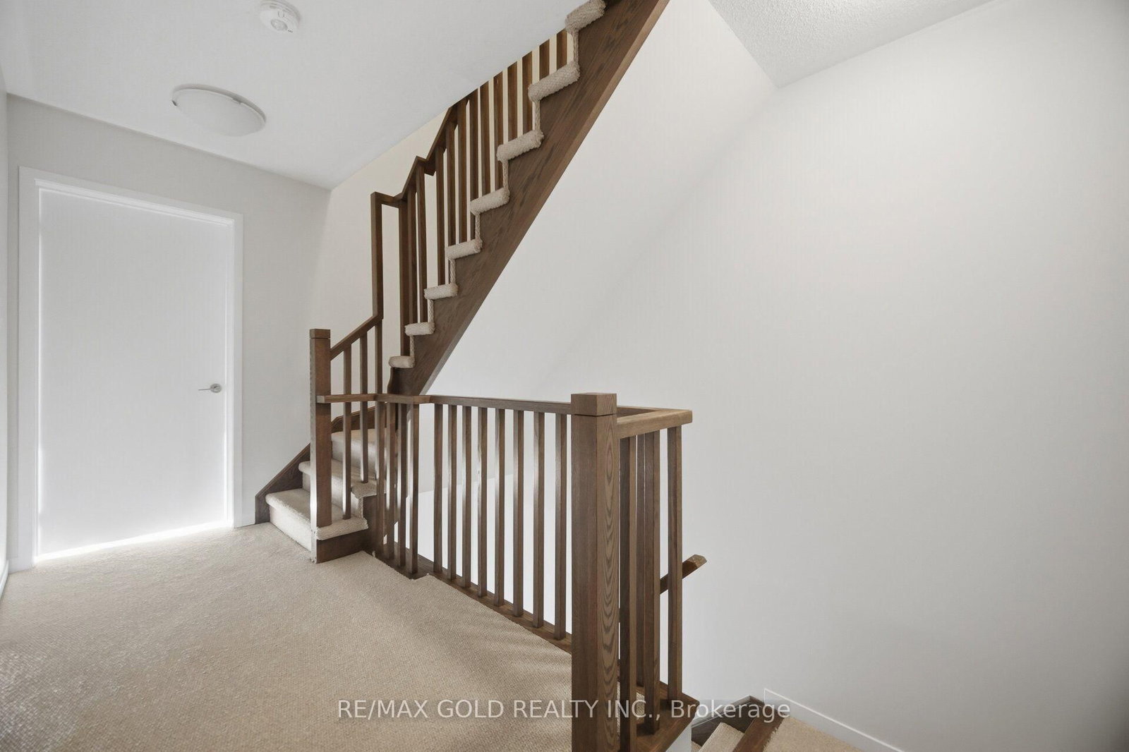 39 Honeycrisp Crescent • #TH83 • Vaughan, ON photo 16