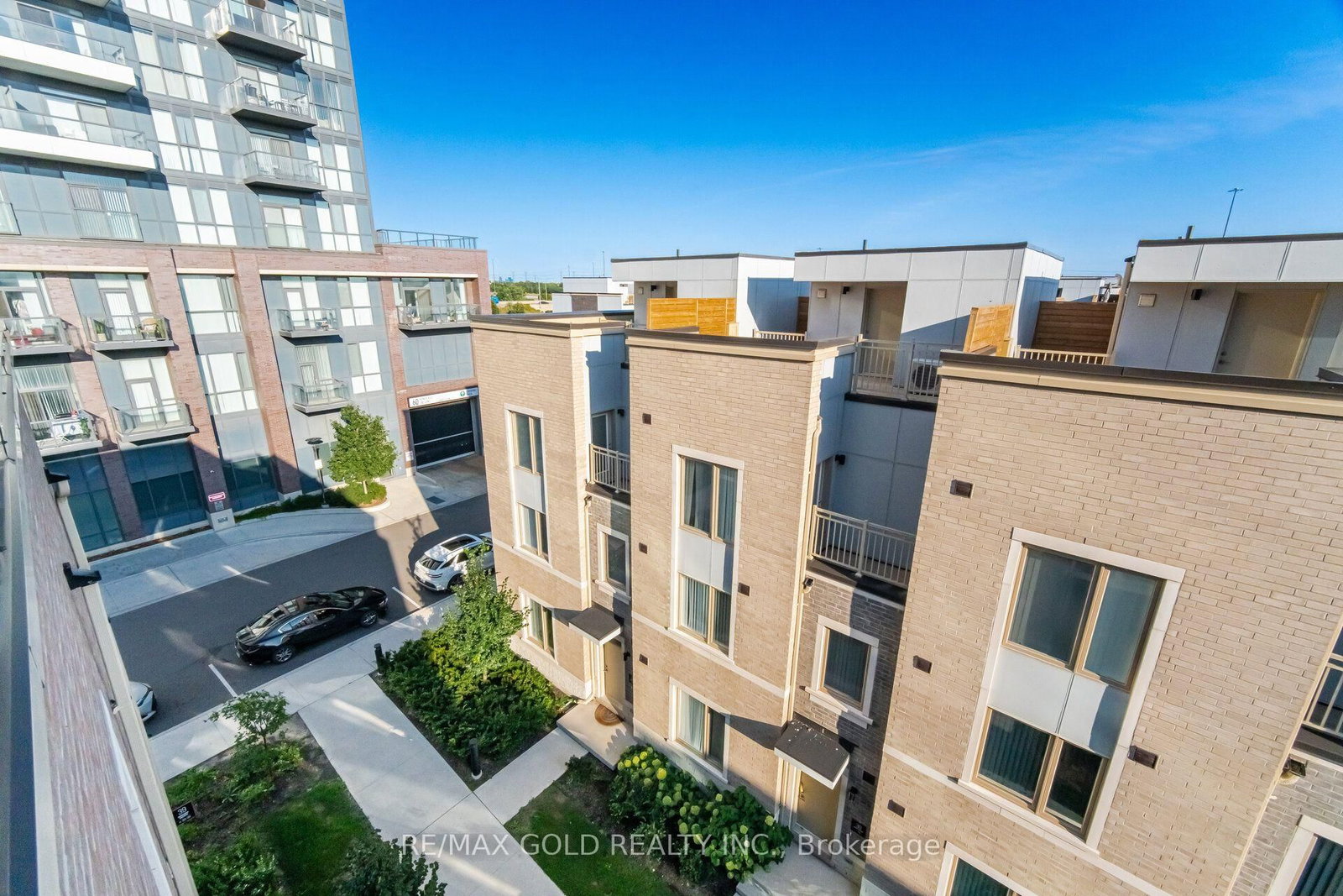 39 Honeycrisp Crescent • #TH83 • Vaughan, ON photo 29