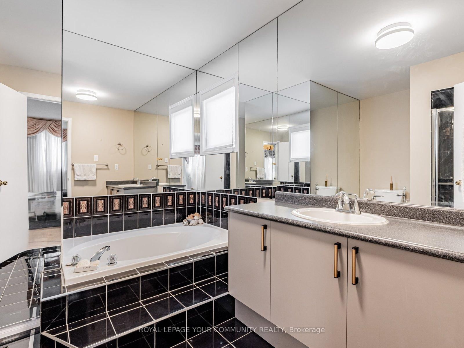 5 Mandel Crescent • Richmond Hill, ON photo 23