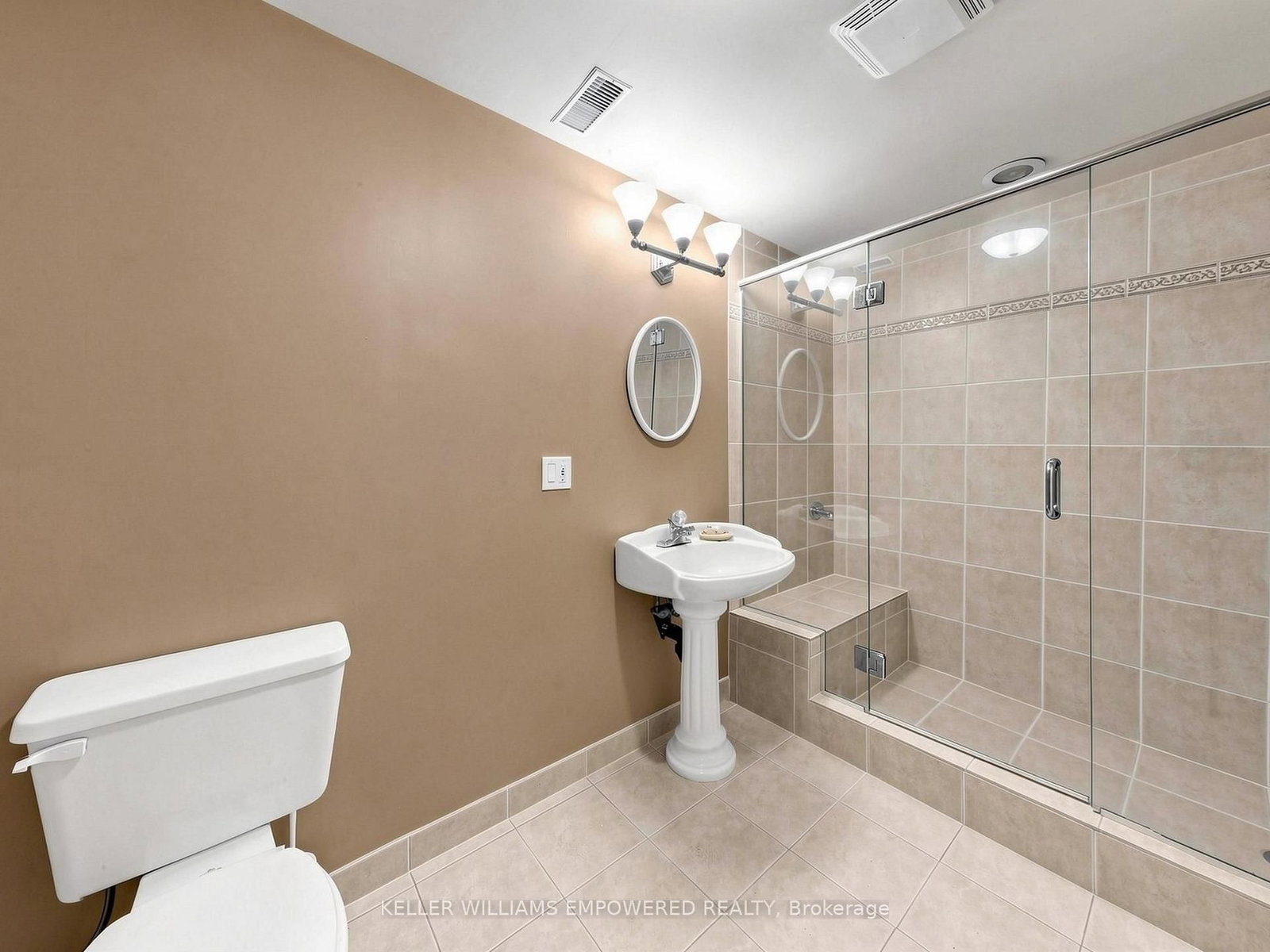 81 Arnies Chance • #40 • Whitchurch-Stouffville, ON photo 32