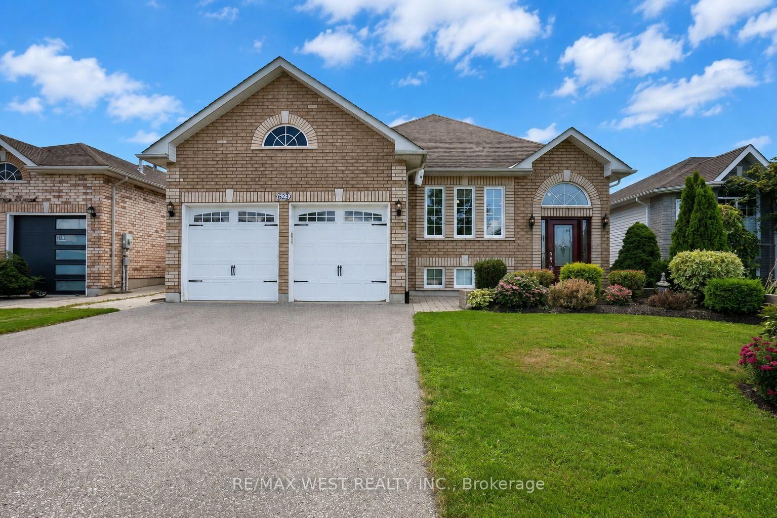 623 Glen Cedar Crescent • Innisfil, ON photo 1