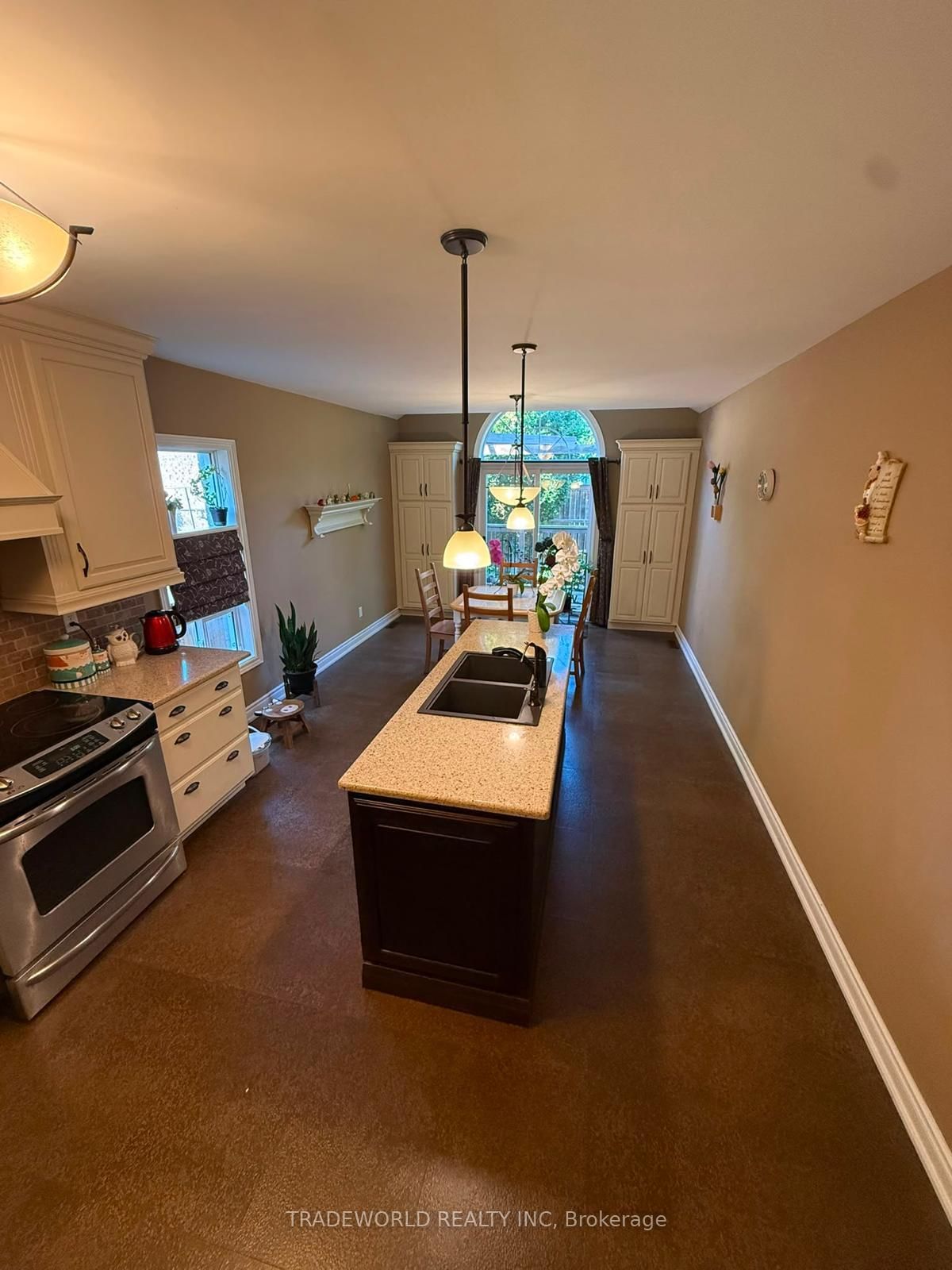 16 Chessman Court • Whitchurch-Stouffville, ON photo 10