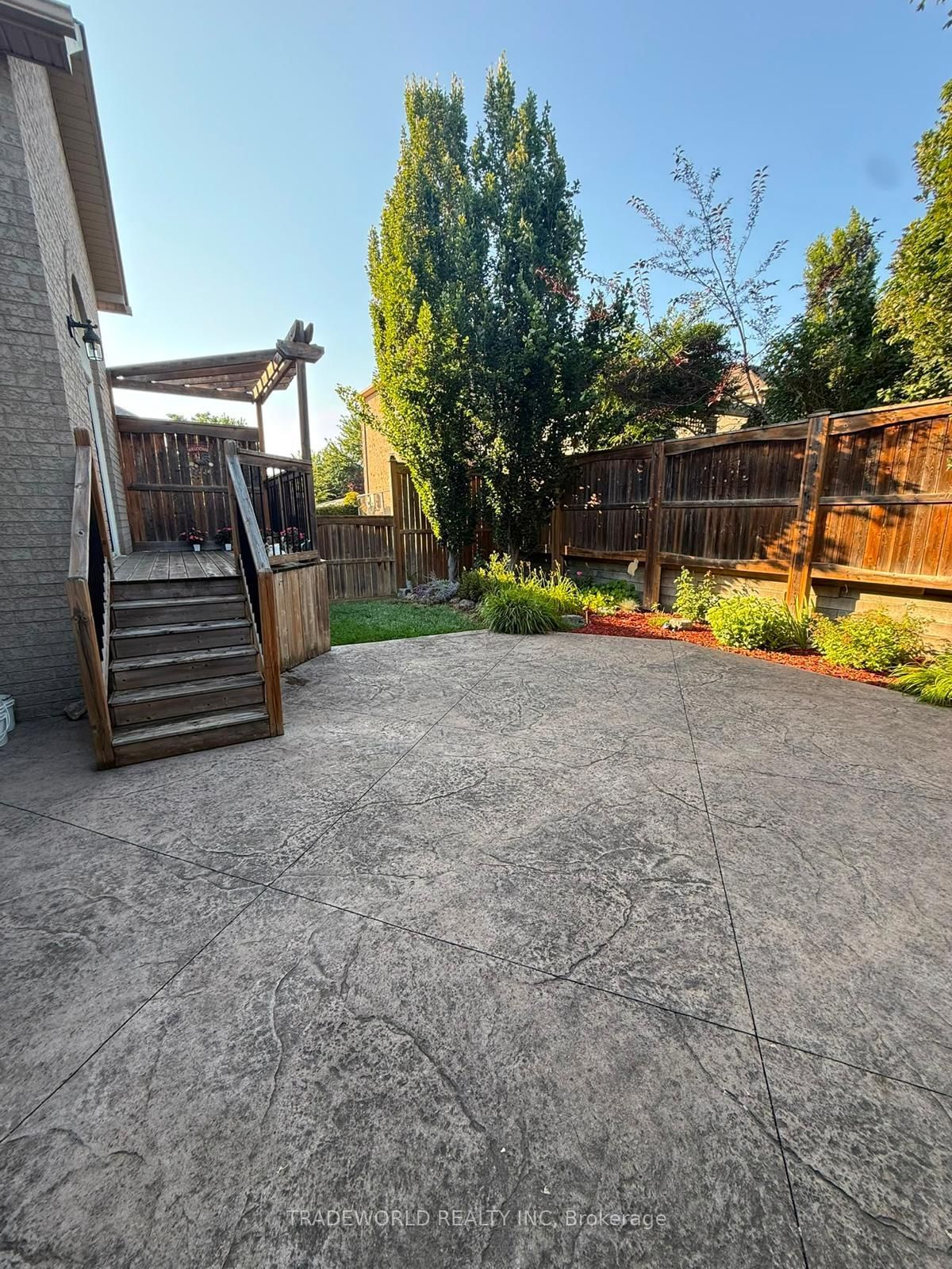 16 Chessman Court • Whitchurch-Stouffville, ON photo 27